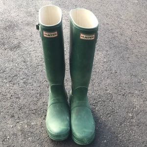 Hunter green rain boots